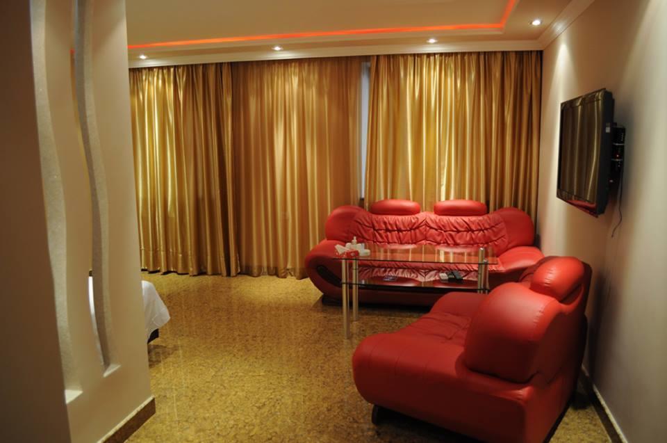 Hotel Apollon 예레반 외부 사진
