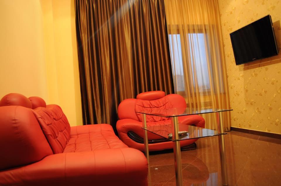 Hotel Apollon 예레반 외부 사진