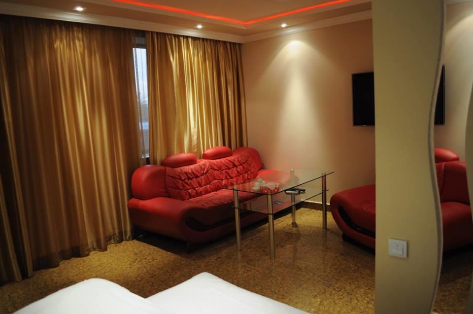 Hotel Apollon 예레반 외부 사진